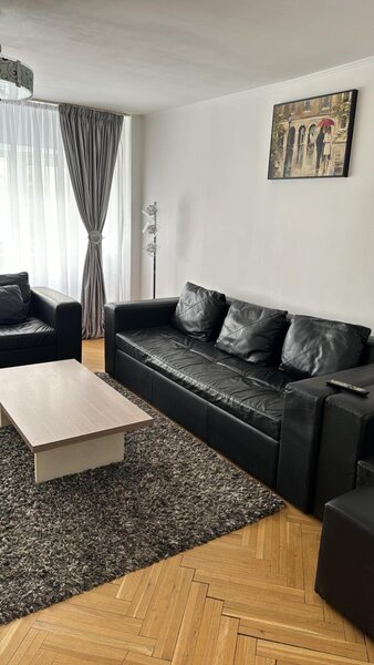 Calea Calarasi Apartament 3 camere decomandat Universitatea Hyperion!
