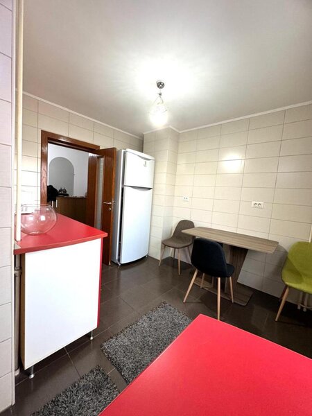 Calea Calarasi Apartament 3 camere decomandat Universitatea Hyperion!